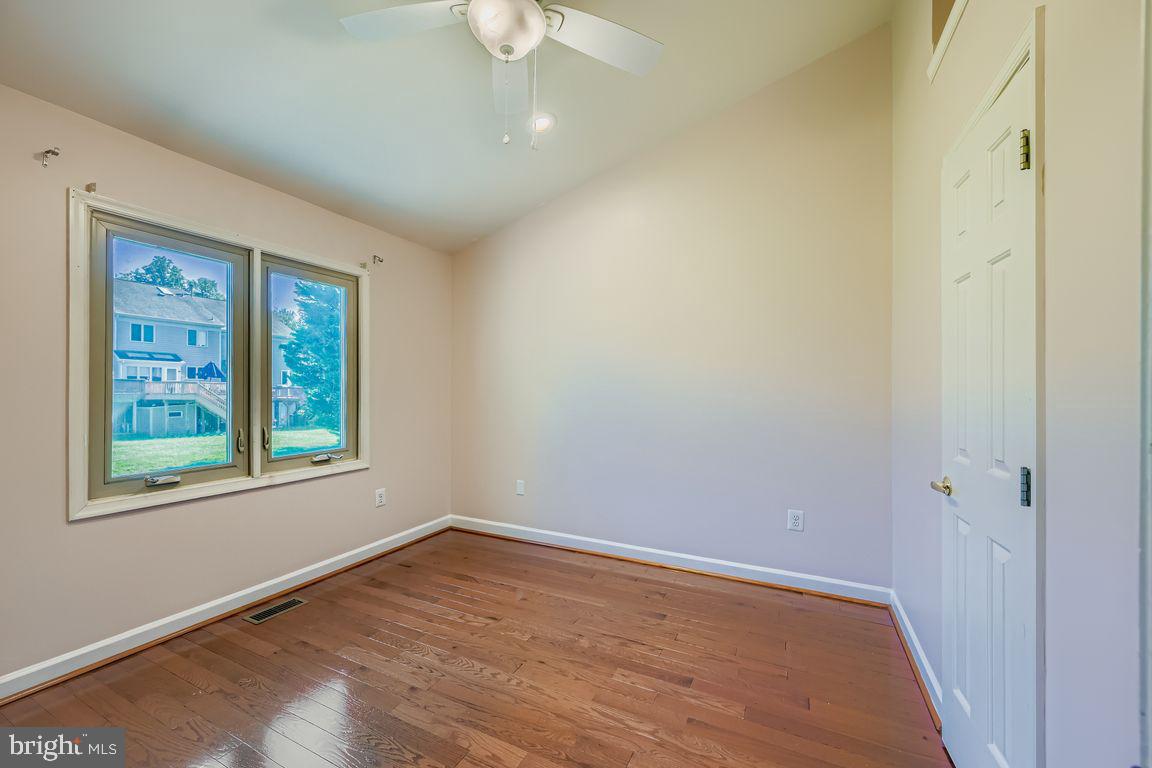 SUMMIT CHASE - Residential Lease