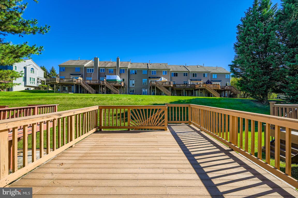 SUMMIT CHASE - Residential Lease