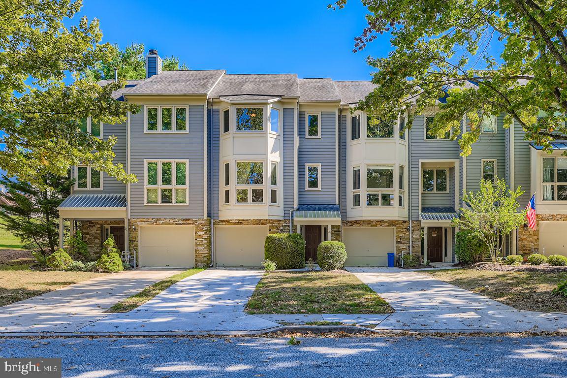 SUMMIT CHASE - Residential Lease