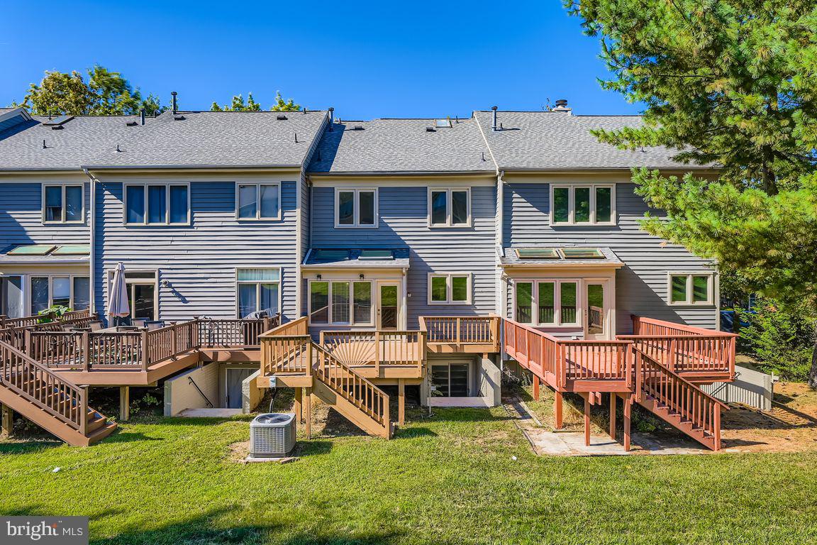 SUMMIT CHASE - Residential Lease