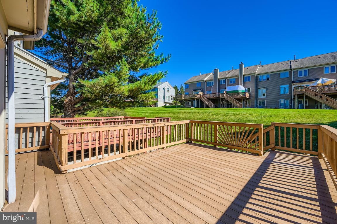 SUMMIT CHASE - Residential Lease