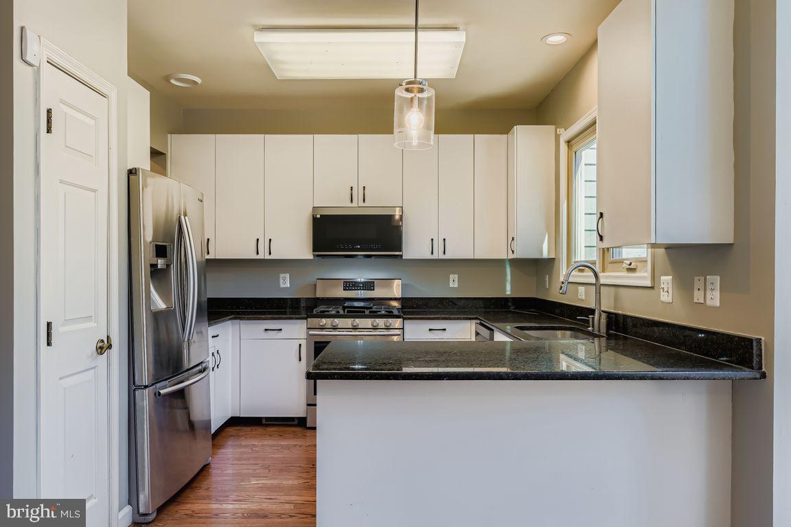 SUMMIT CHASE - Residential Lease