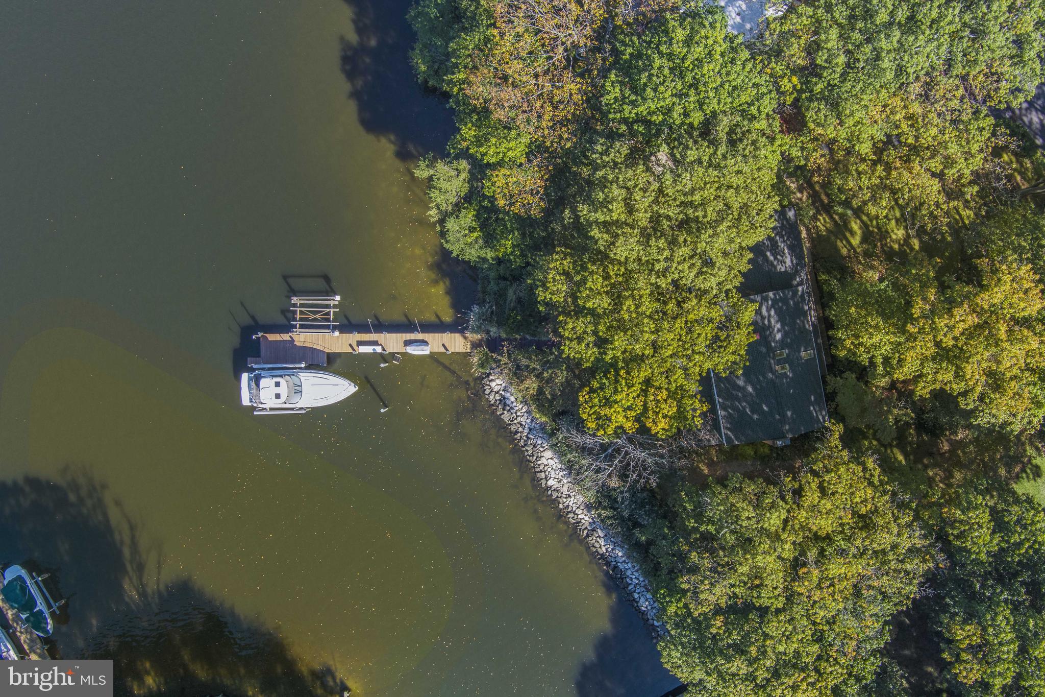 FAIR OAKS ON THE MAGOTHY - Residential
