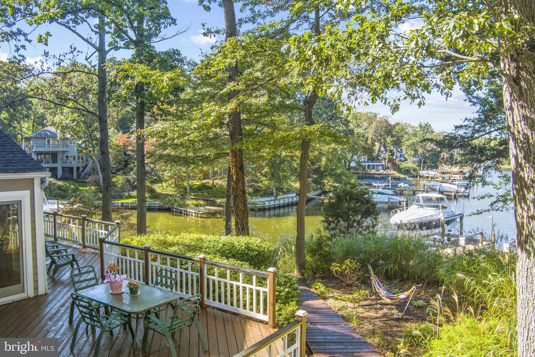 FAIR OAKS ON THE MAGOTHY - Residential