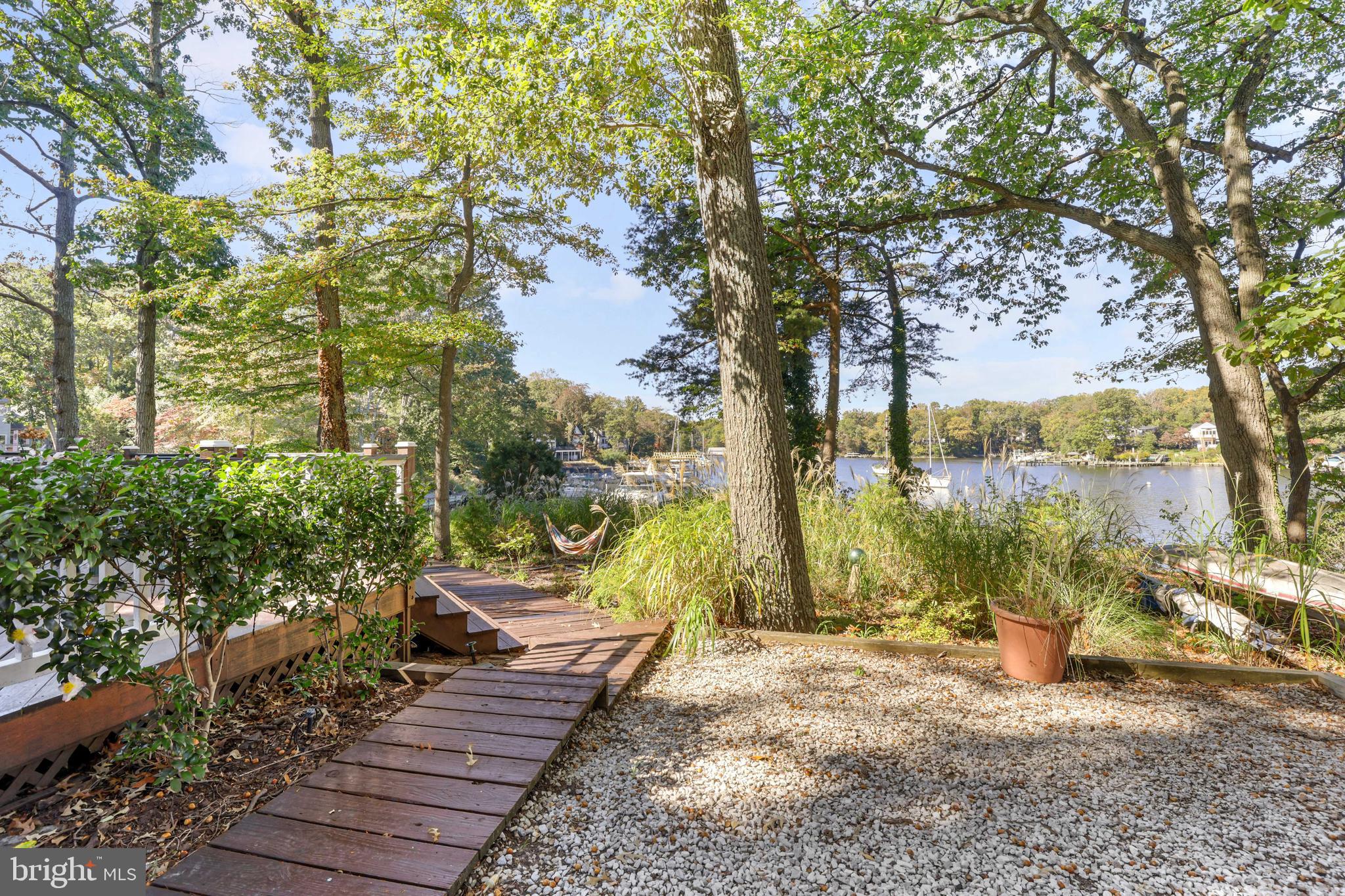 FAIR OAKS ON THE MAGOTHY - Residential