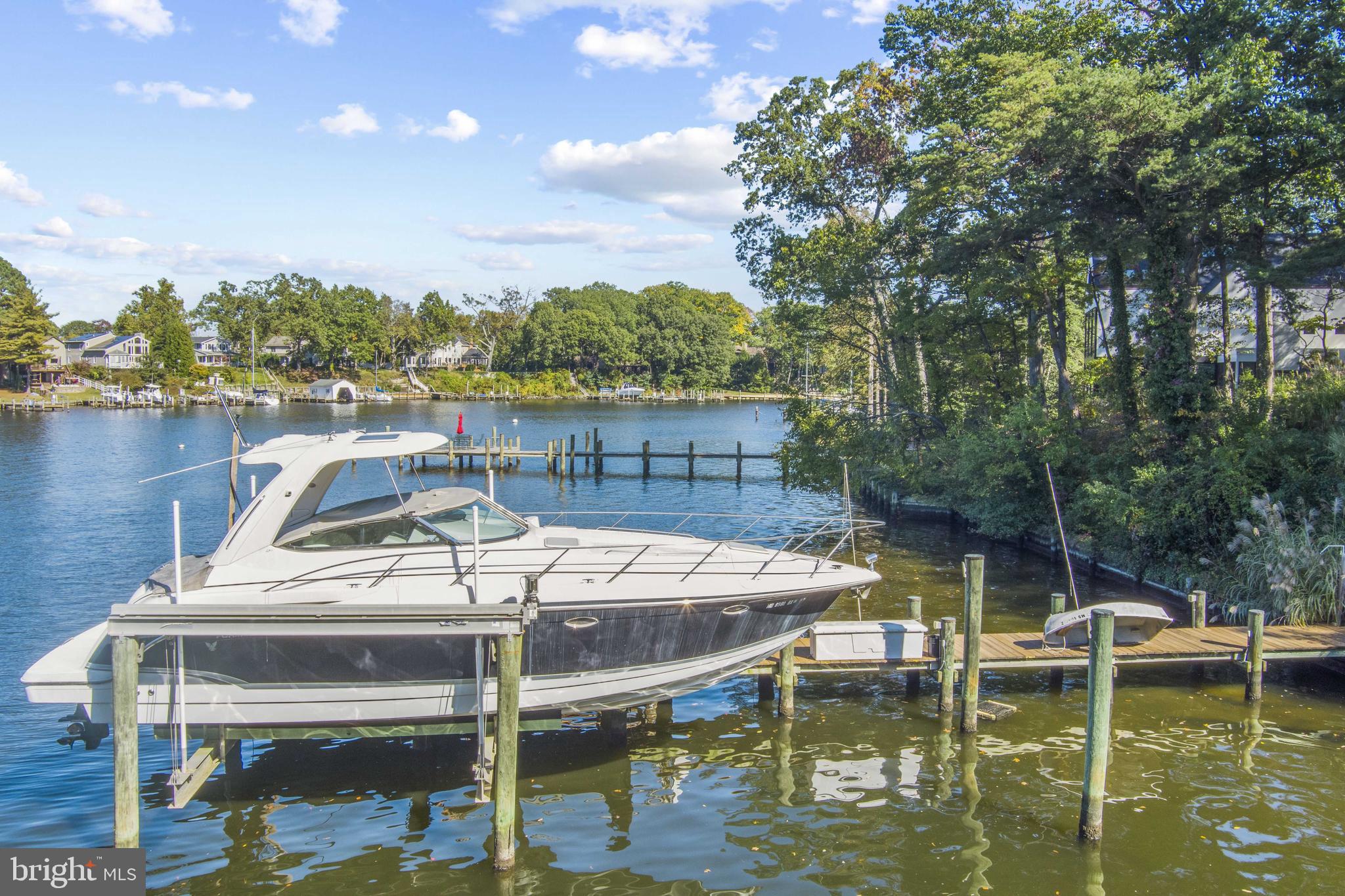 FAIR OAKS ON THE MAGOTHY - Residential