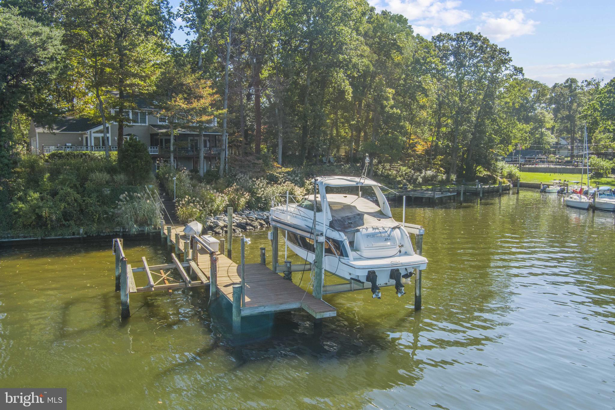 FAIR OAKS ON THE MAGOTHY - Residential