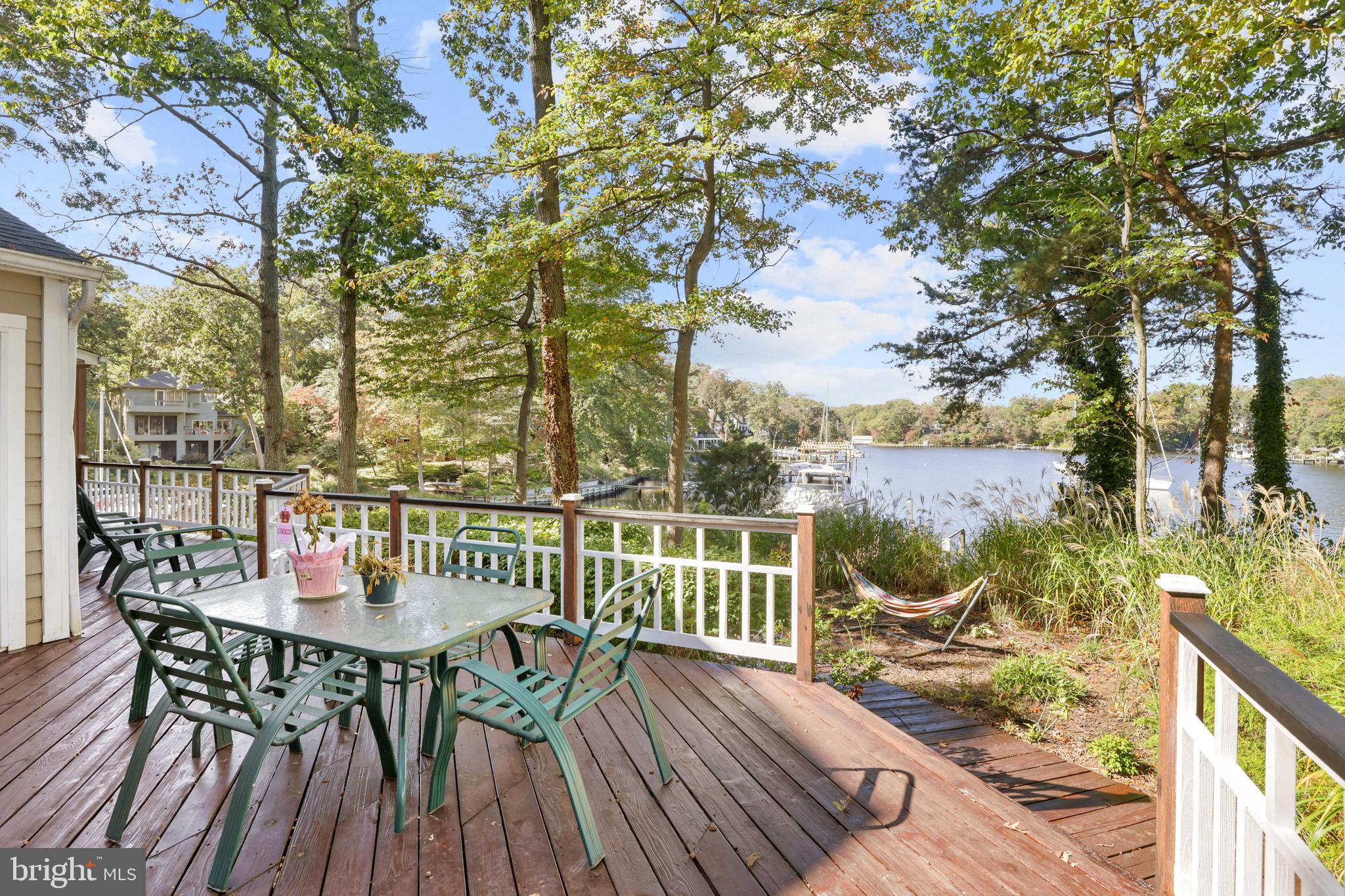 FAIR OAKS ON THE MAGOTHY - Residential