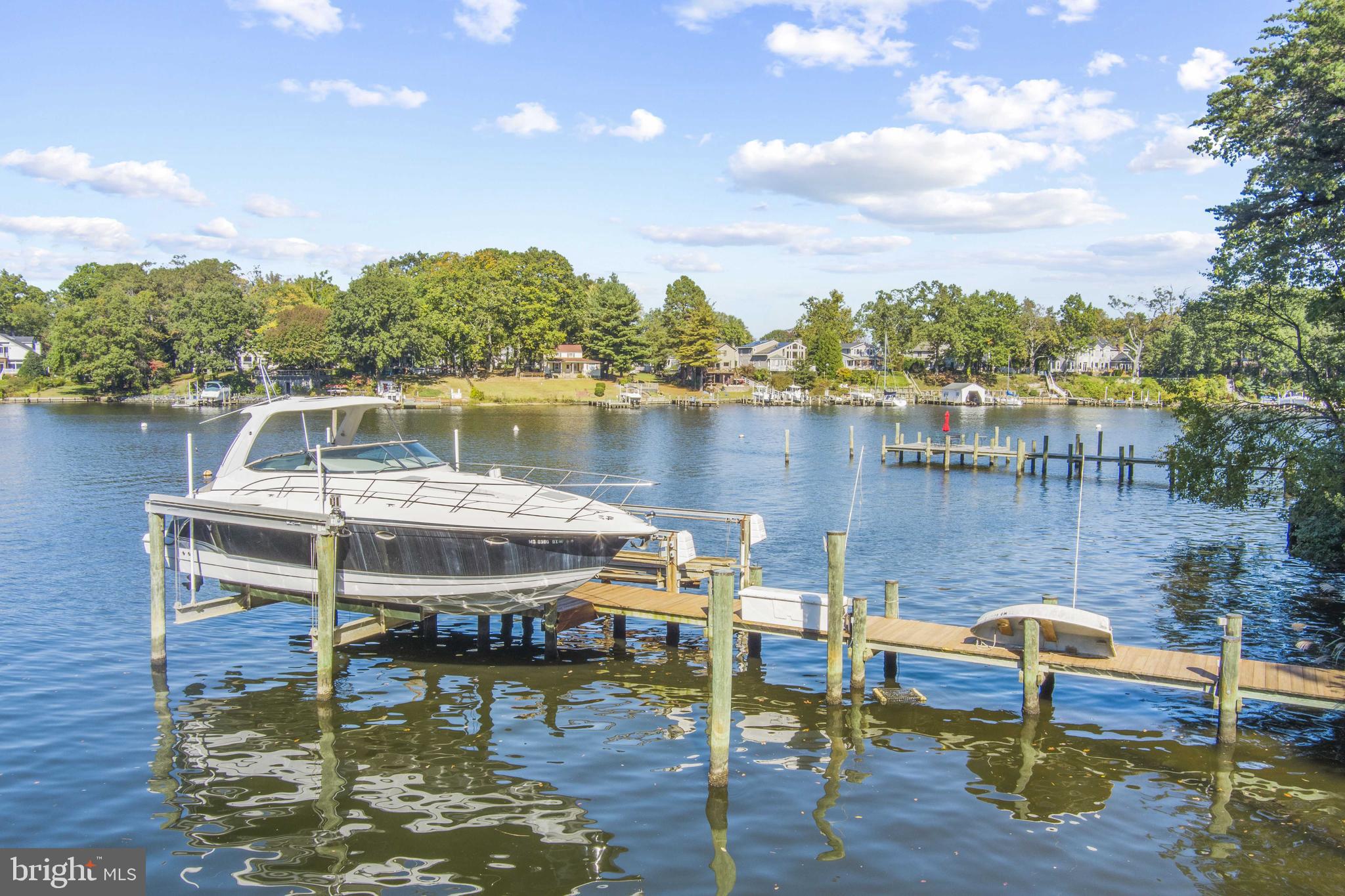 FAIR OAKS ON THE MAGOTHY - Residential