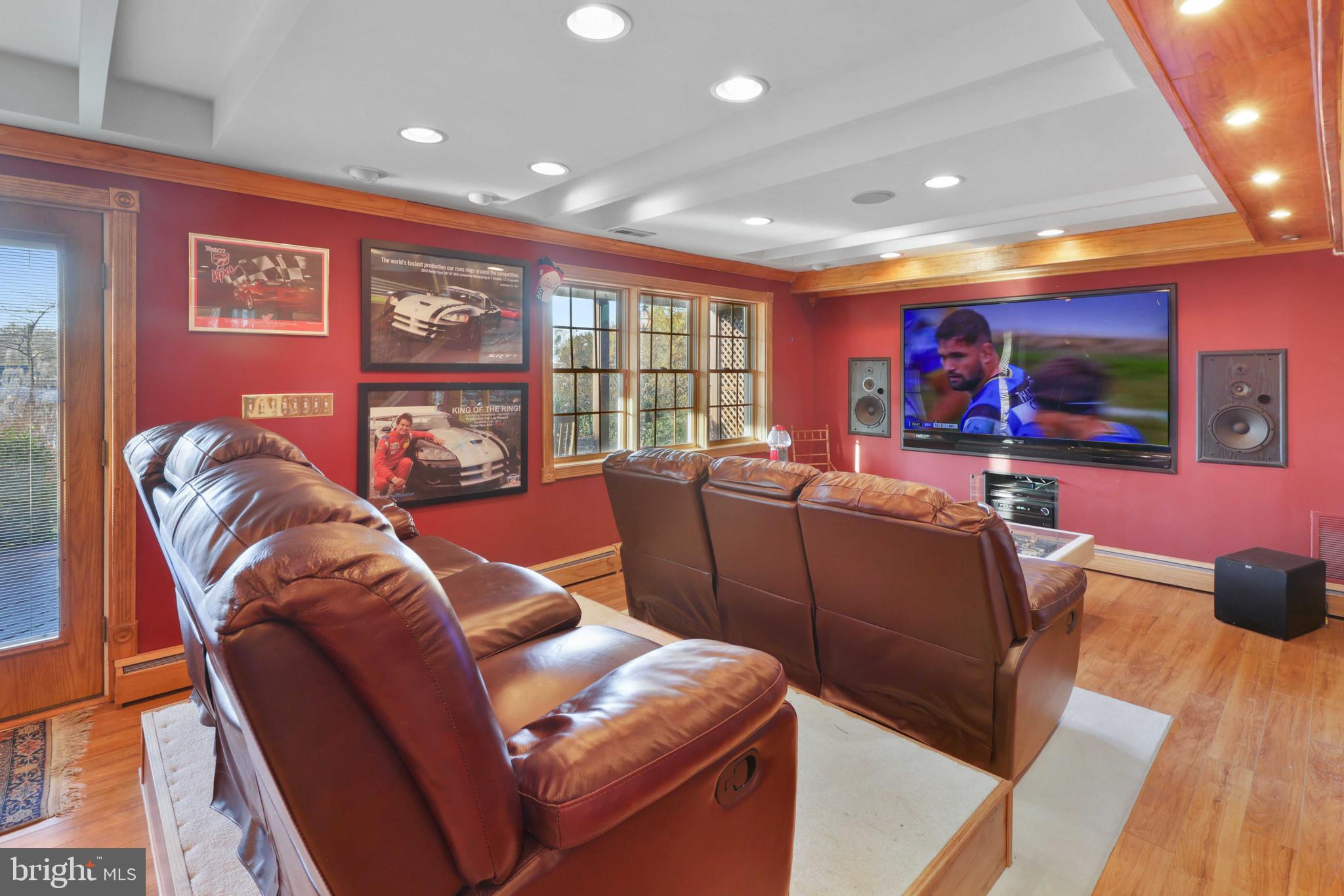 FAIR OAKS ON THE MAGOTHY - Residential