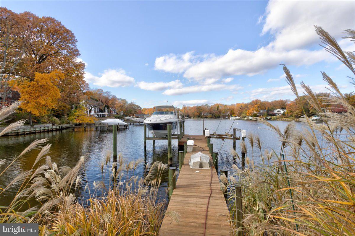 FAIR OAKS ON THE MAGOTHY - Residential