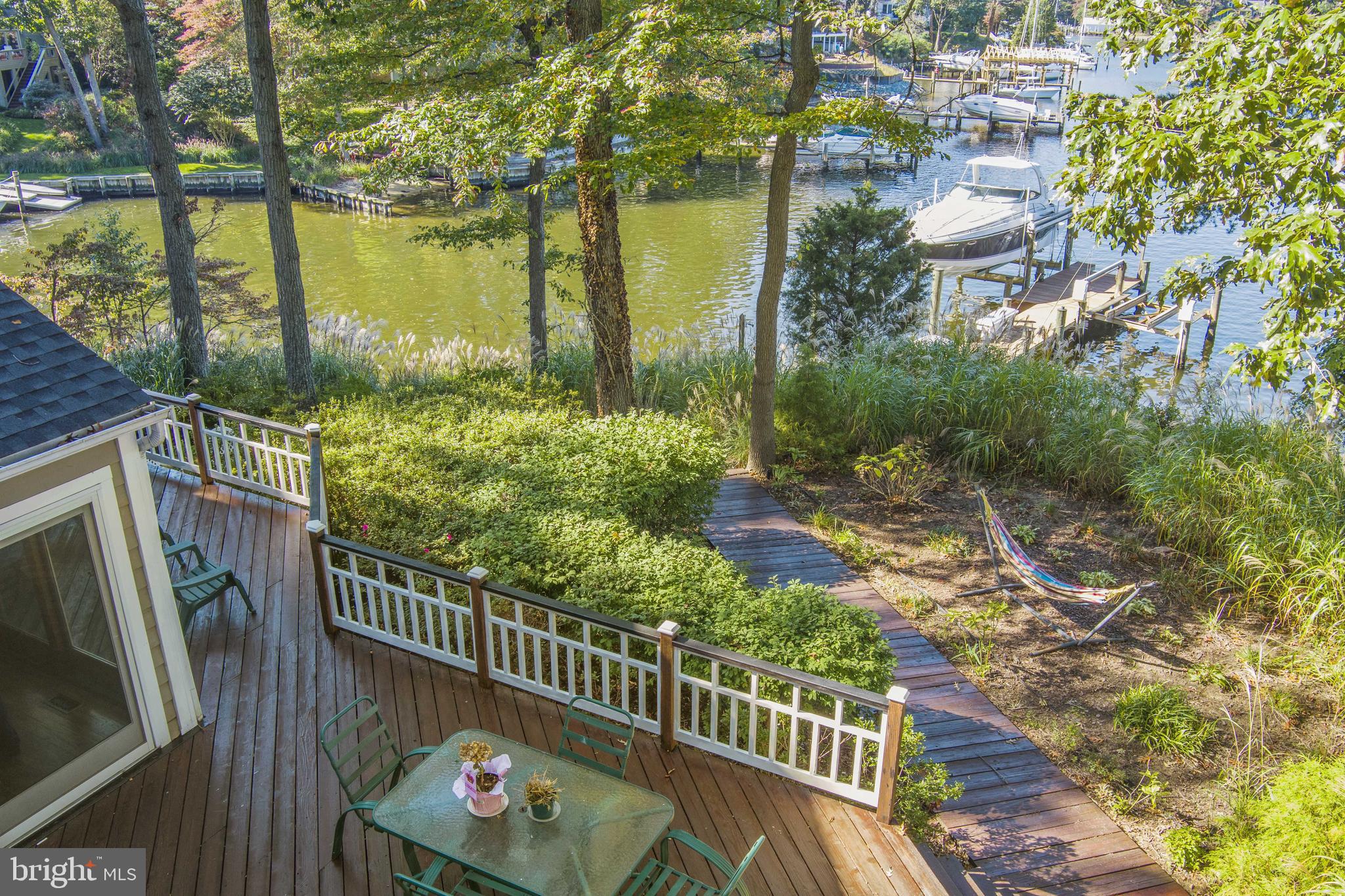 FAIR OAKS ON THE MAGOTHY - Residential