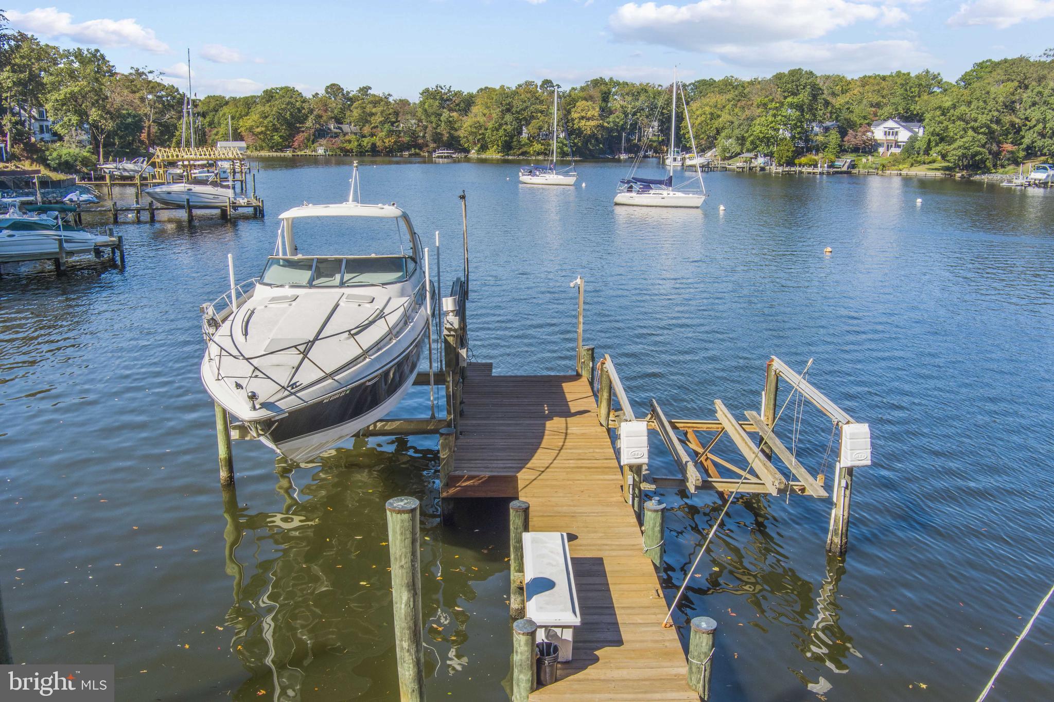 FAIR OAKS ON THE MAGOTHY - Residential