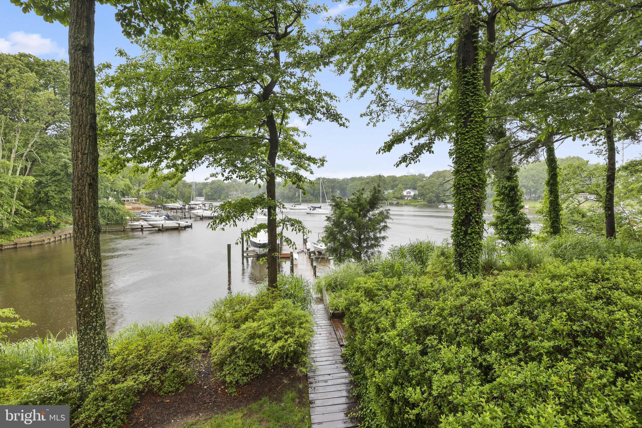 FAIR OAKS ON THE MAGOTHY - Residential