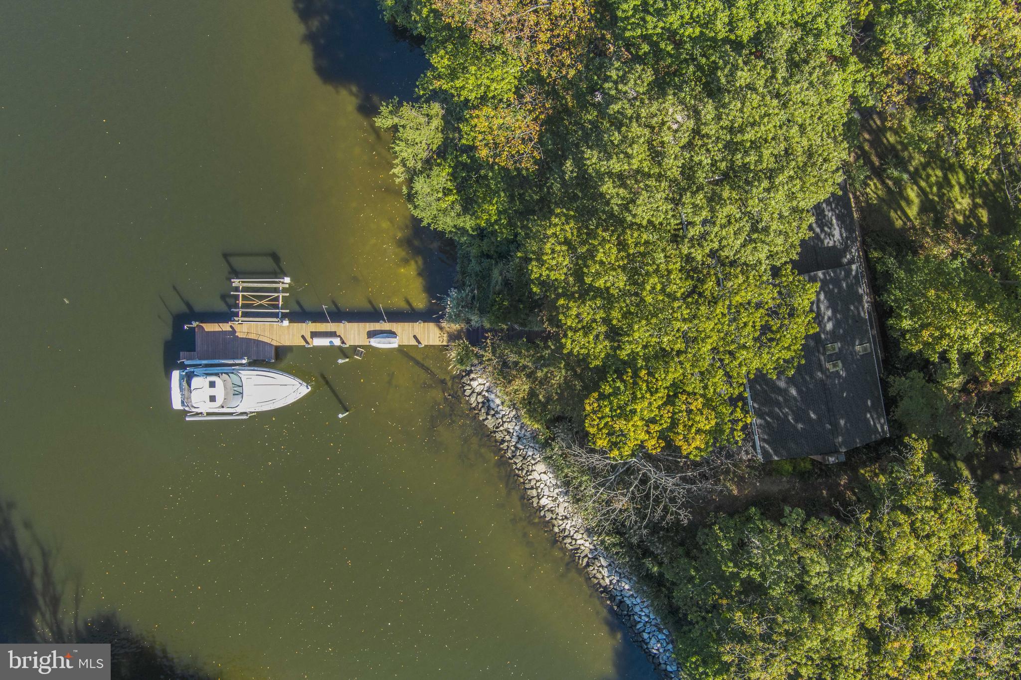 FAIR OAKS ON THE MAGOTHY - Residential