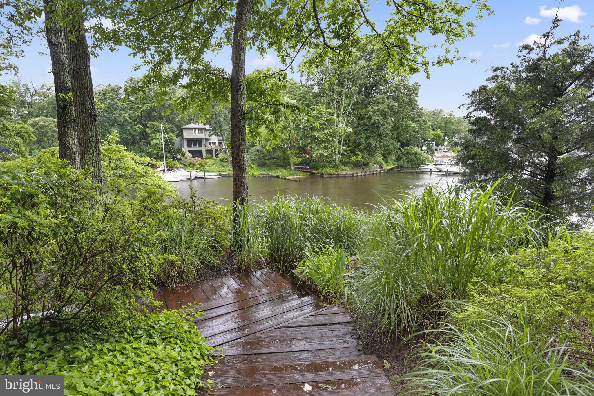 FAIR OAKS ON THE MAGOTHY - Residential