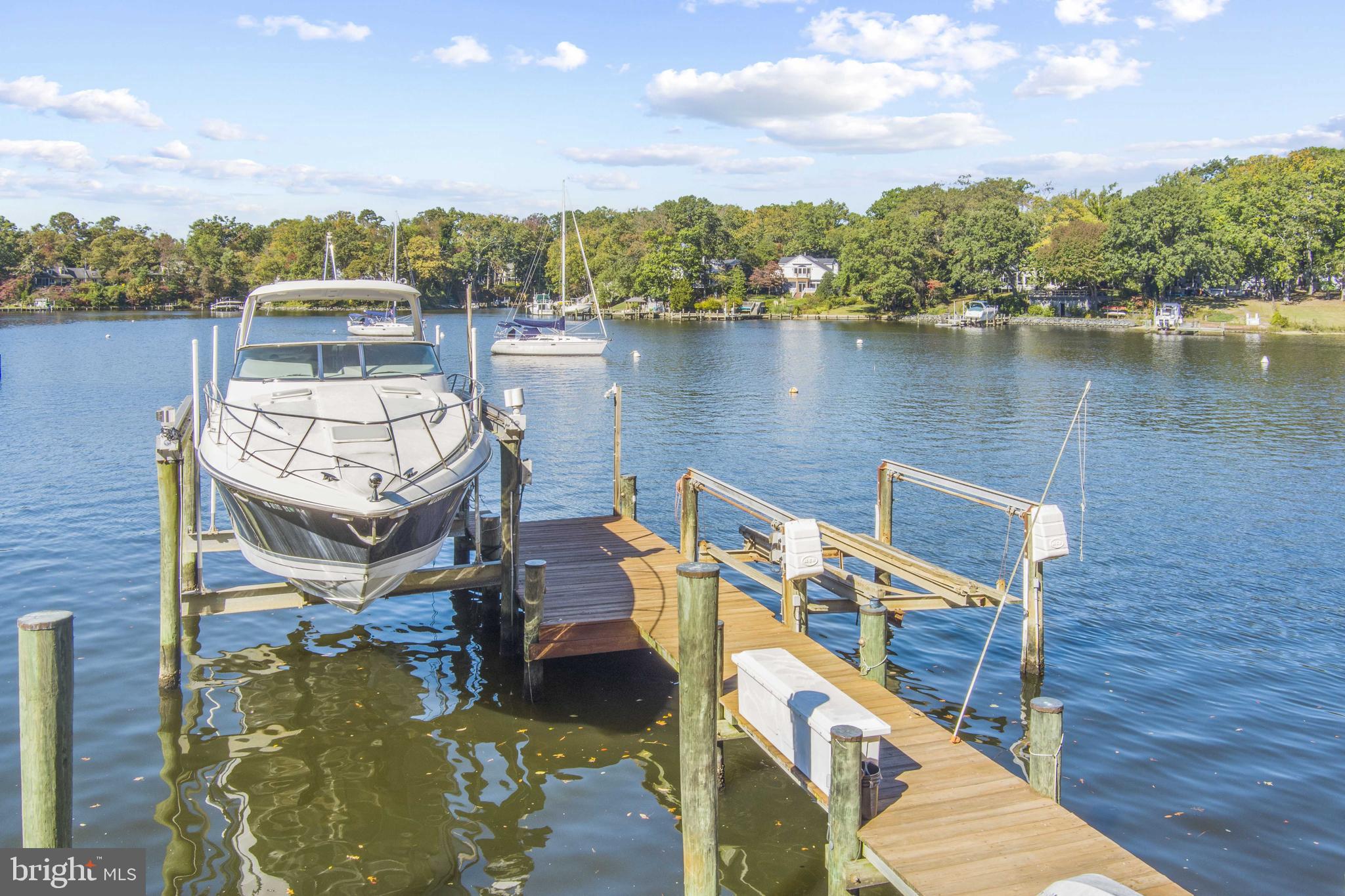 FAIR OAKS ON THE MAGOTHY - Residential