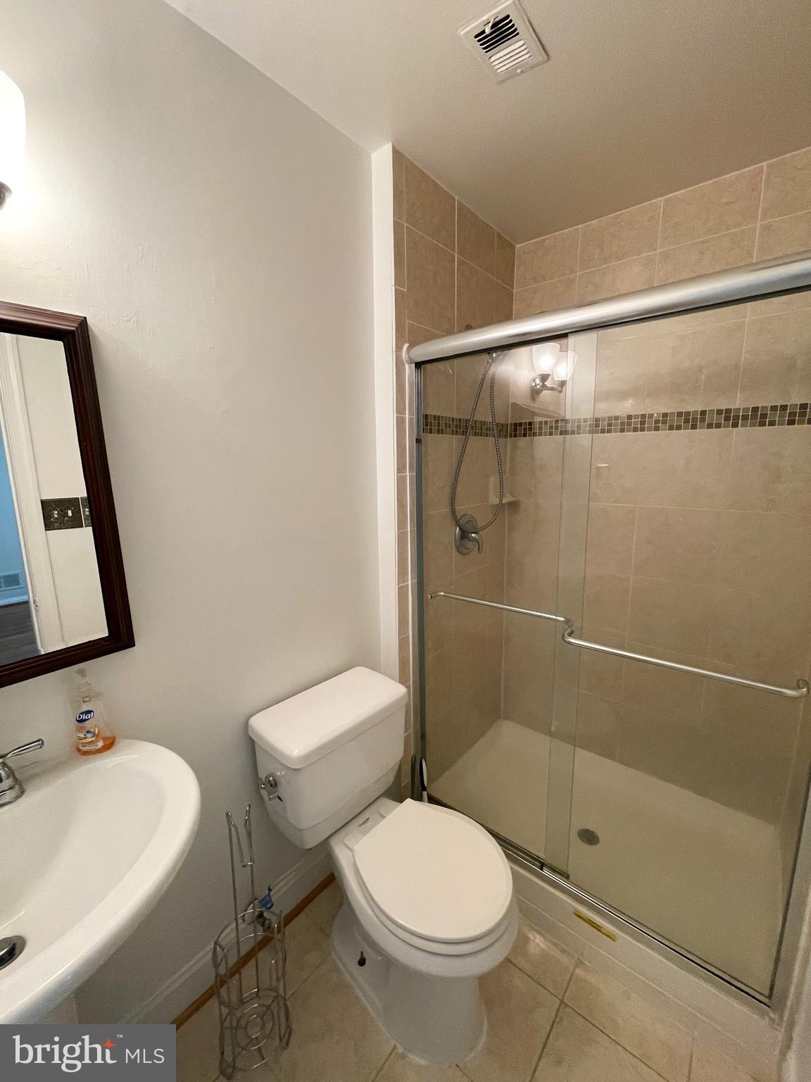 SOMERSET - Residential Lease