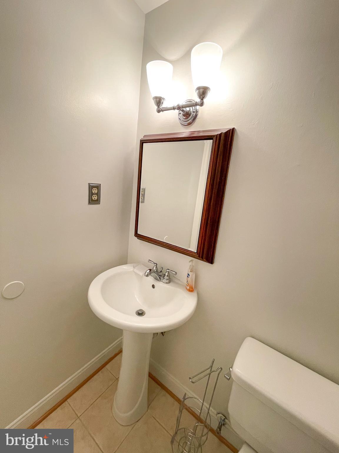 SOMERSET - Residential Lease