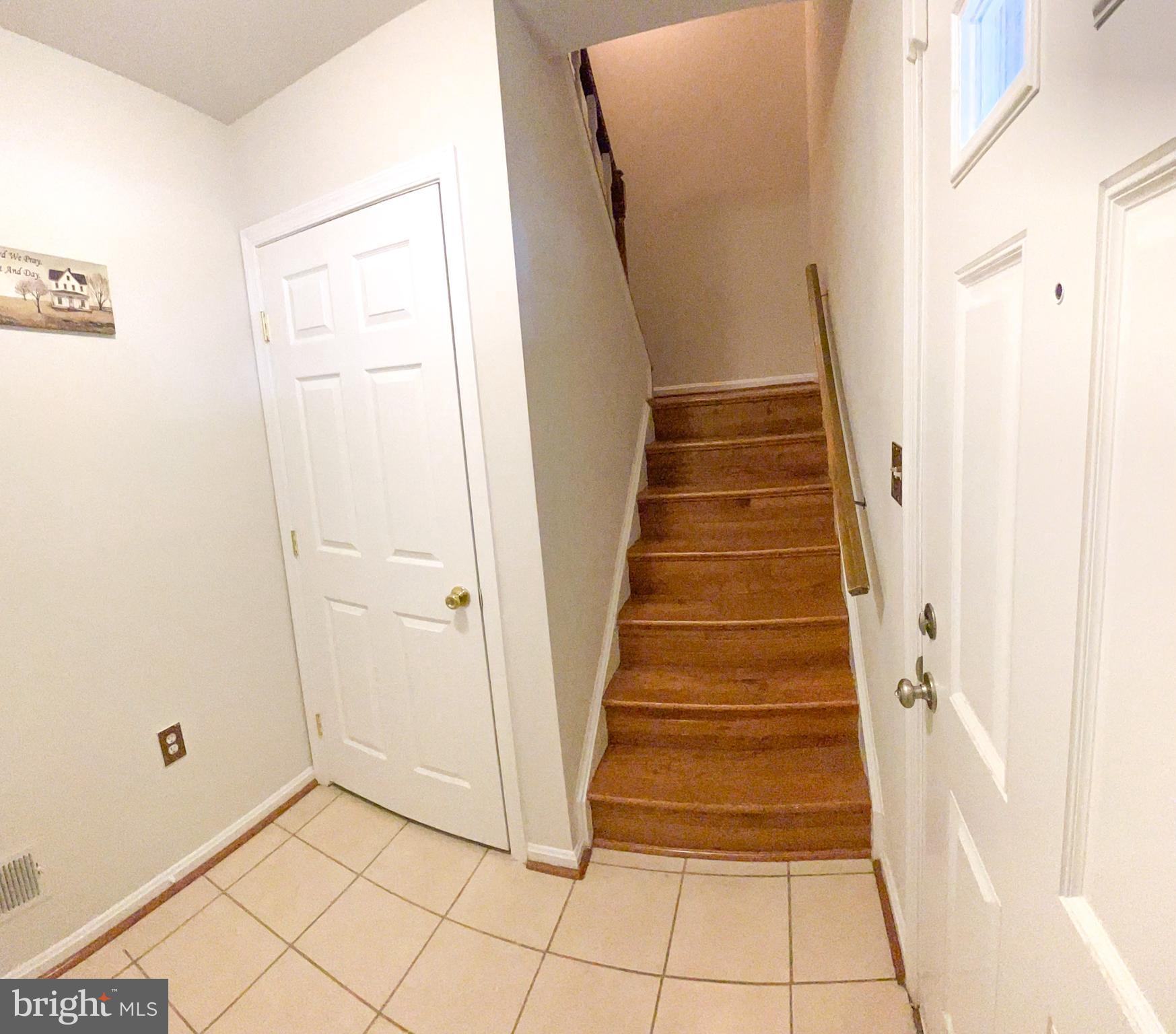 SOMERSET - Residential Lease