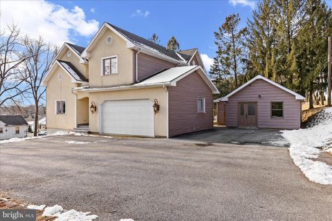 216 N CHARLOTTE STREET MANHEIM PA 17545