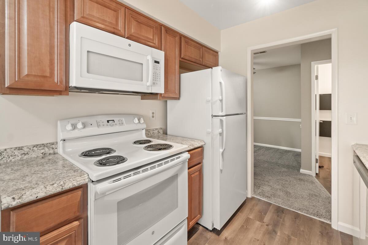 LEISURE WORLD - Residential