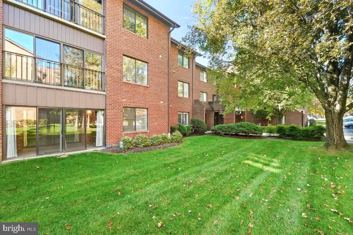 LEISURE WORLD - Residential