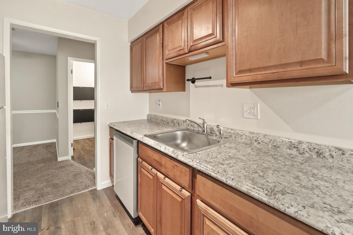 LEISURE WORLD - Residential