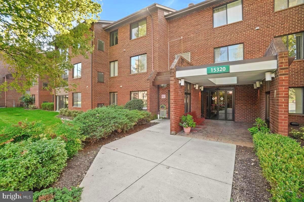 LEISURE WORLD - Residential