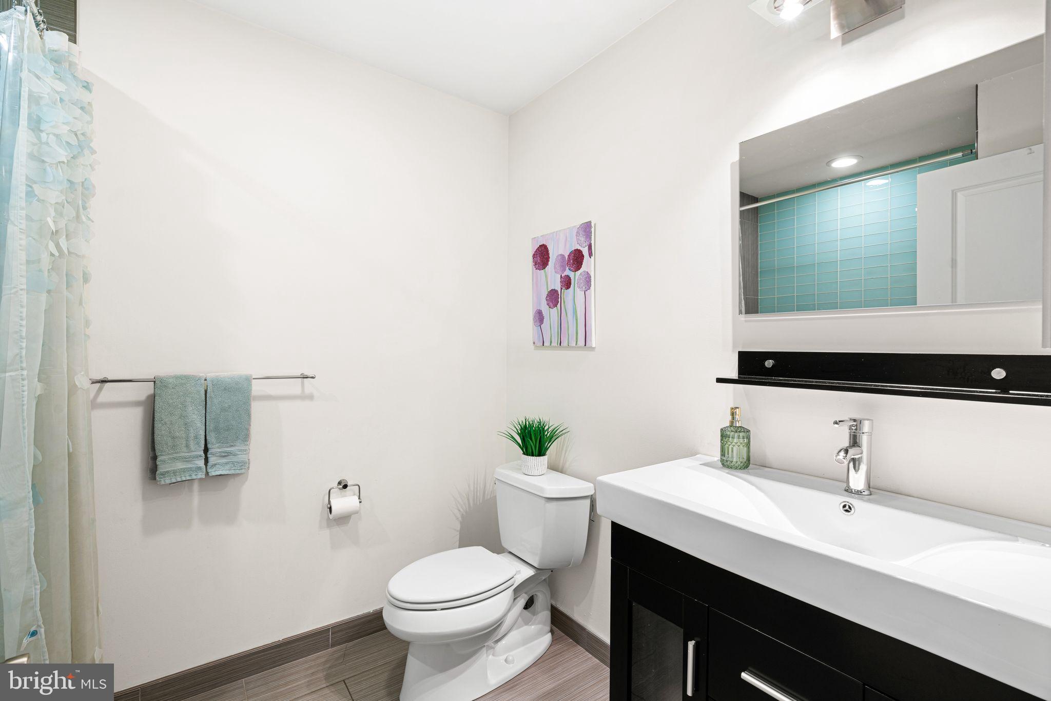 POINT BREEZE - Residential