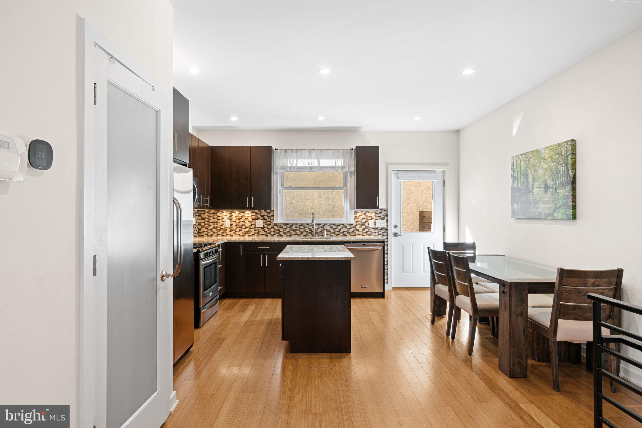 POINT BREEZE - Residential