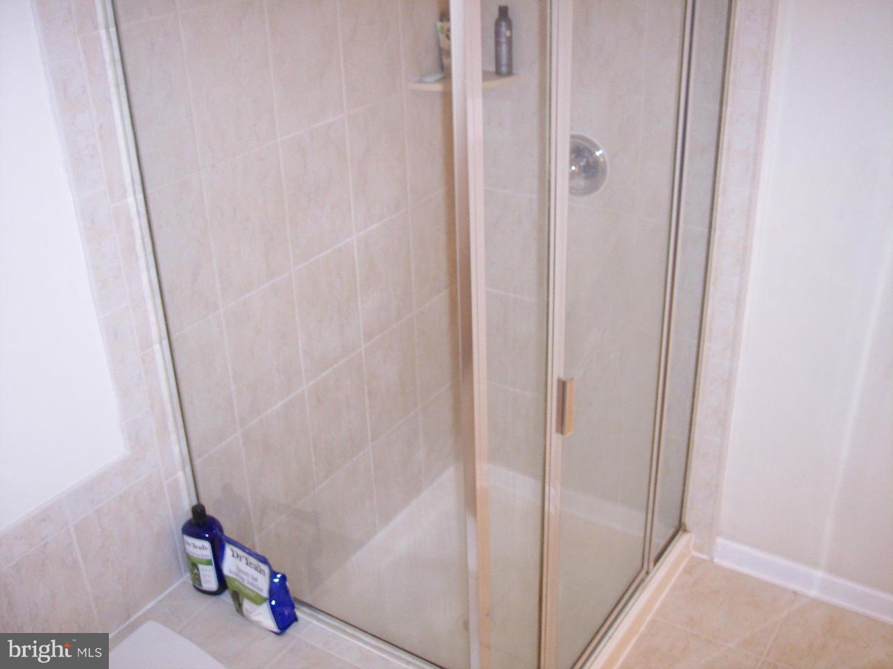 THE RESERVE CONDOMINIUMS - Residential Lease