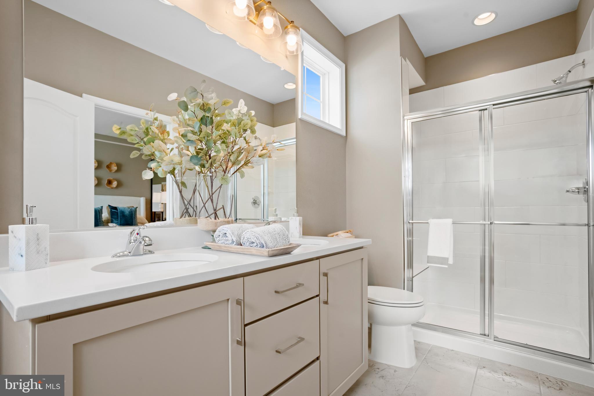 LOFTS AT CREEKSIDE - Residential