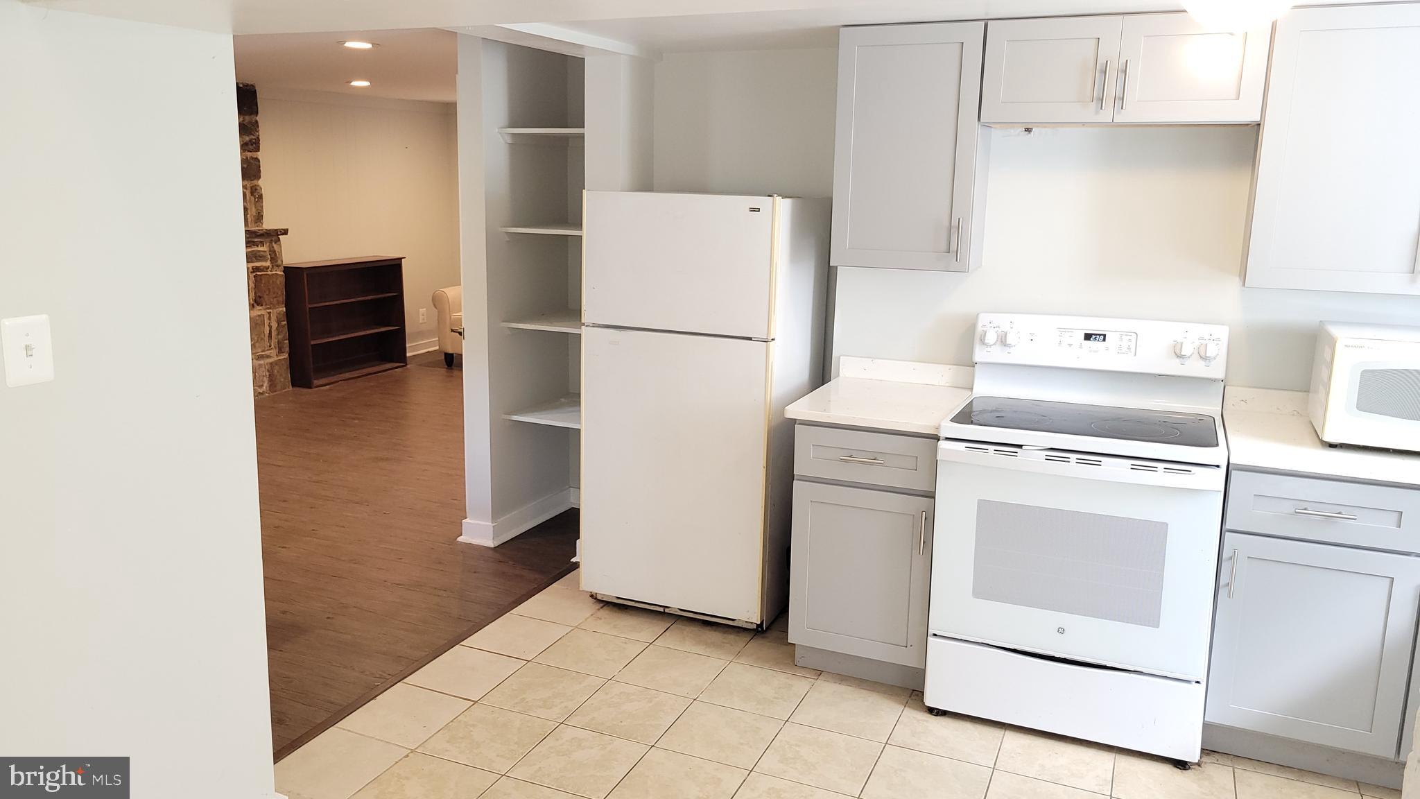 CEDARCROFT HISTORIC DISTRICT - Residential Lease