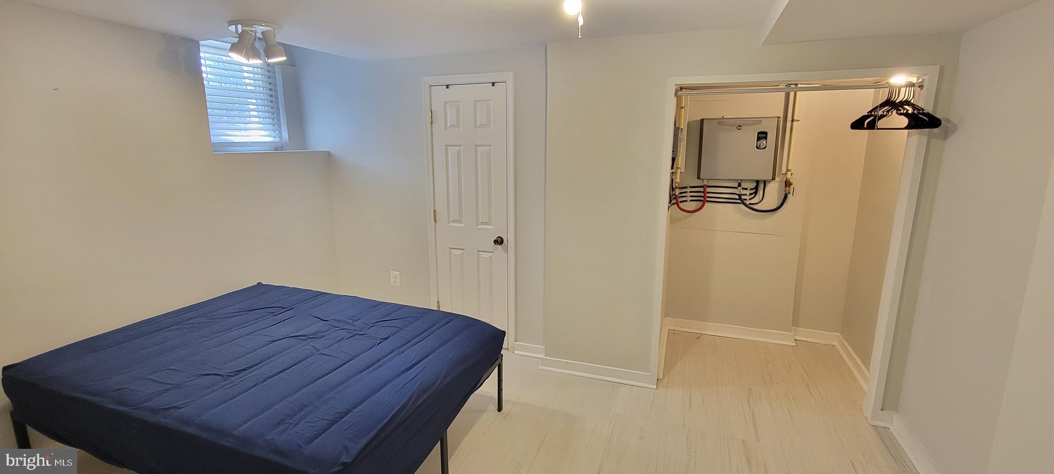 CEDARCROFT HISTORIC DISTRICT - Residential Lease