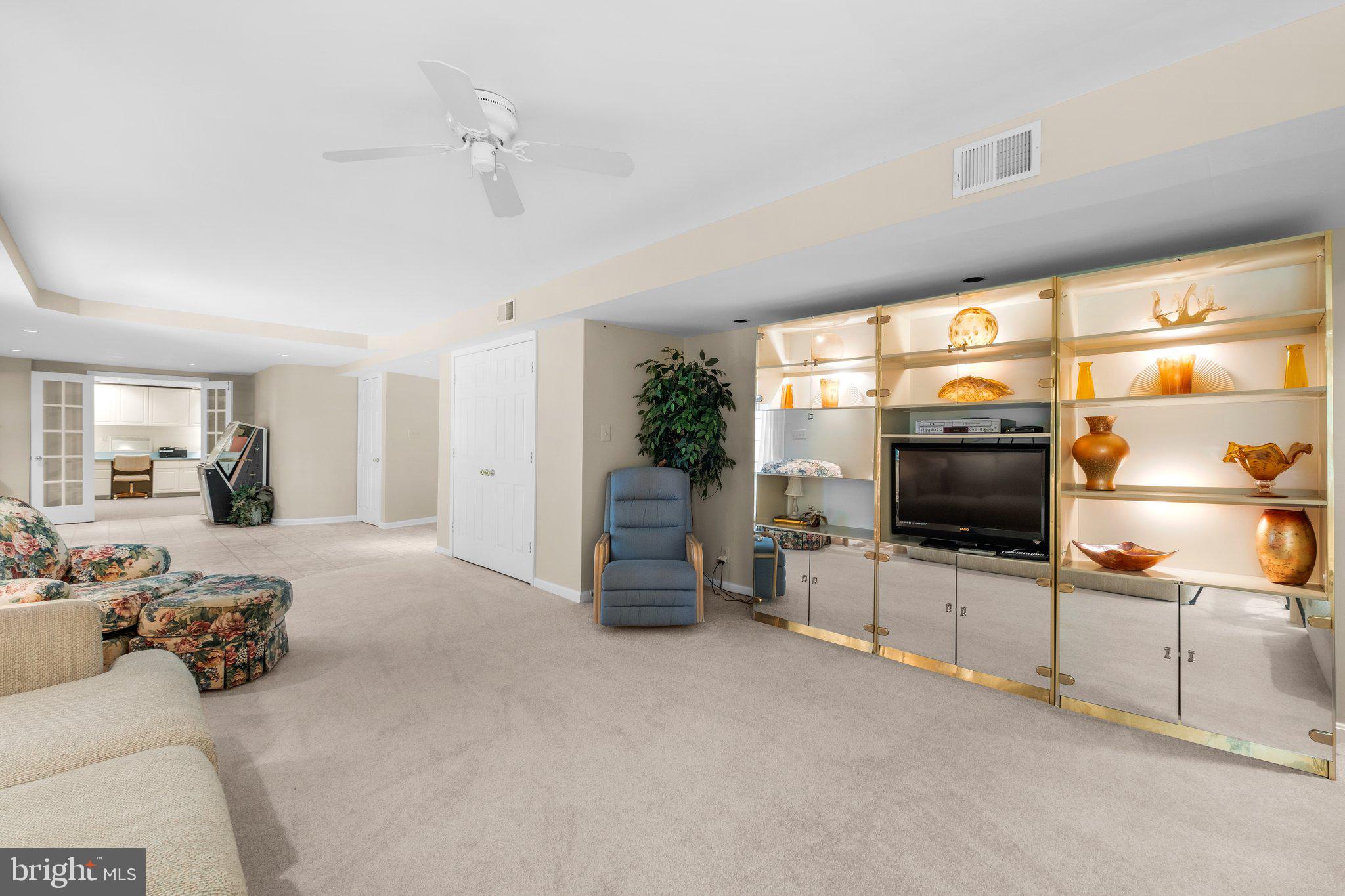 HUNTERS CREEK FARM - Residential