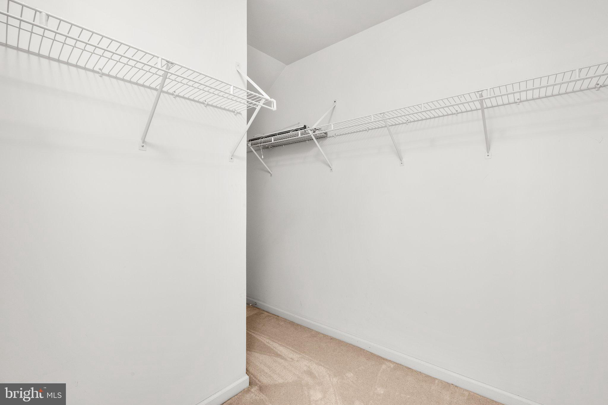 HUNTERS CREEK FARM - Residential