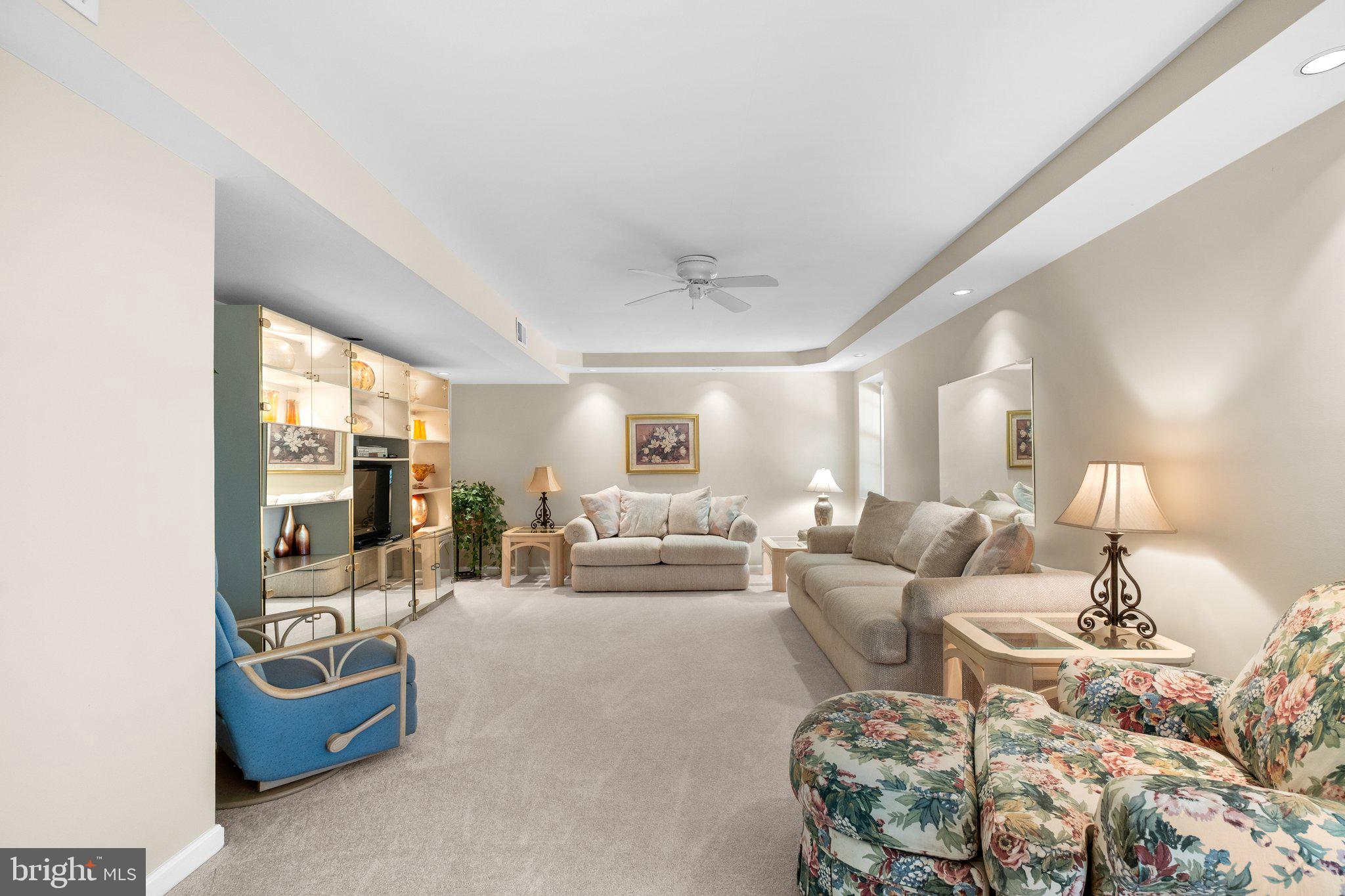 HUNTERS CREEK FARM - Residential