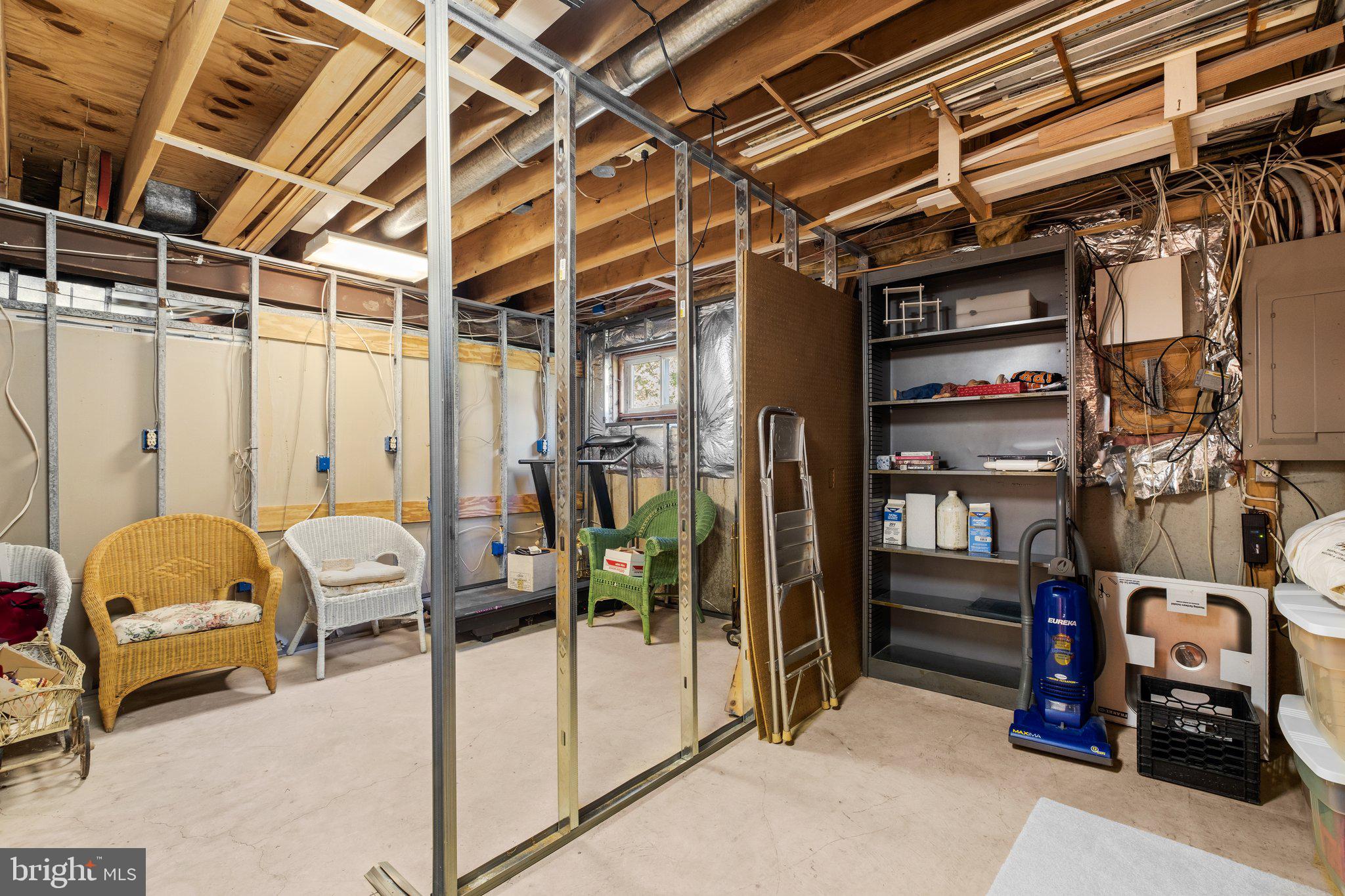 HUNTERS CREEK FARM - Residential