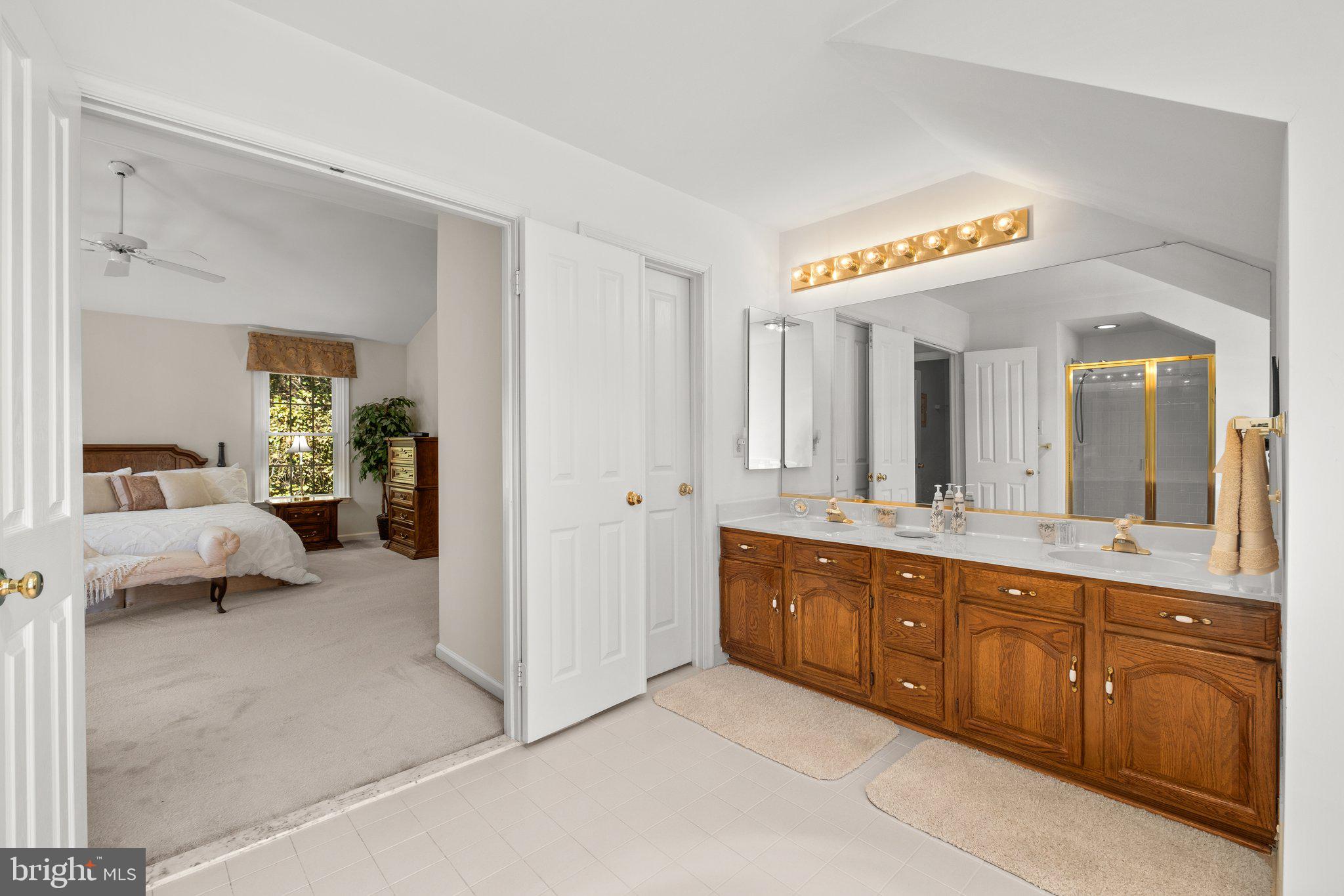 HUNTERS CREEK FARM - Residential