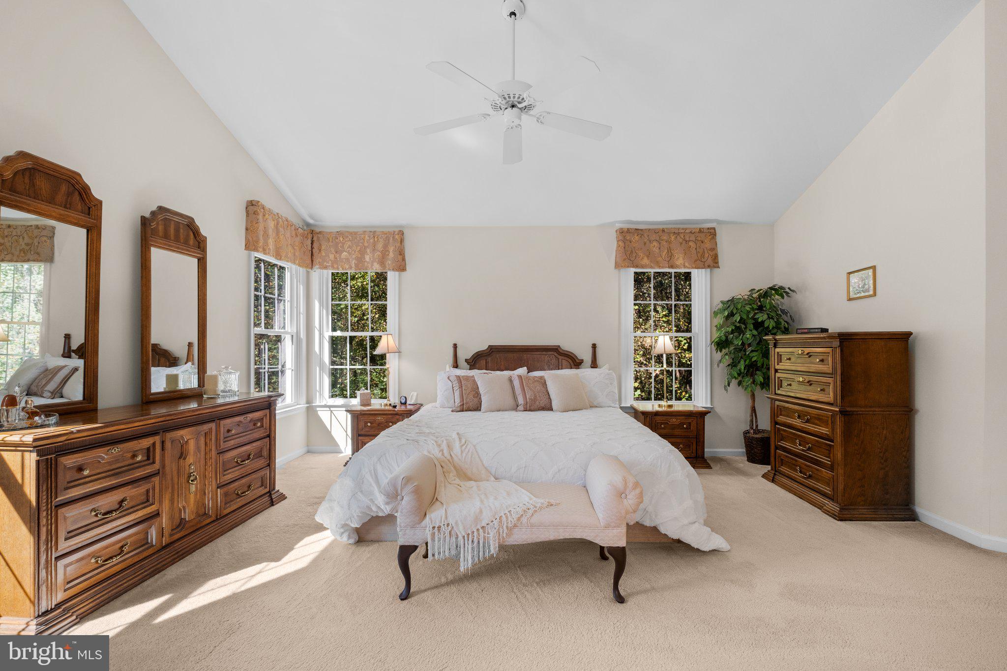 HUNTERS CREEK FARM - Residential