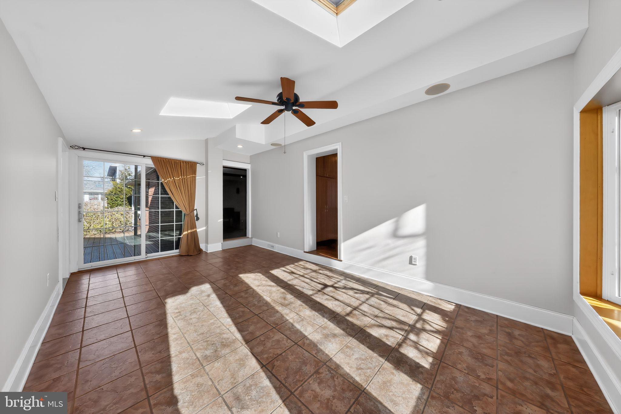 WEBSTER FARM - Residential