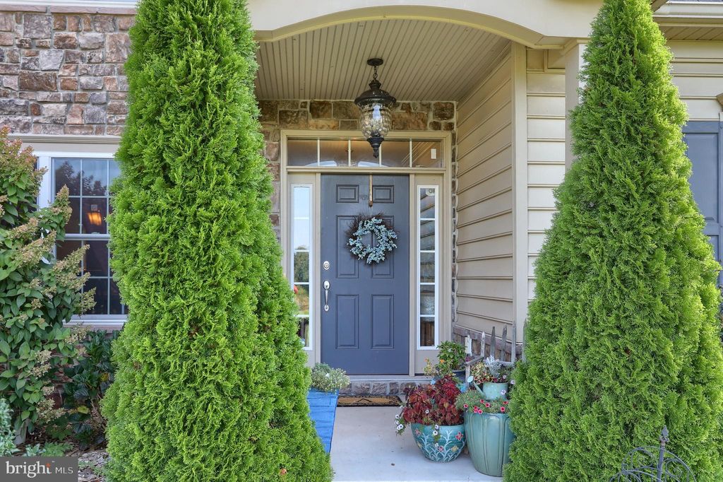 Photo of 615 Quail Creek Crk, Manheim, PA 17545 (MLS # PALA2041088)