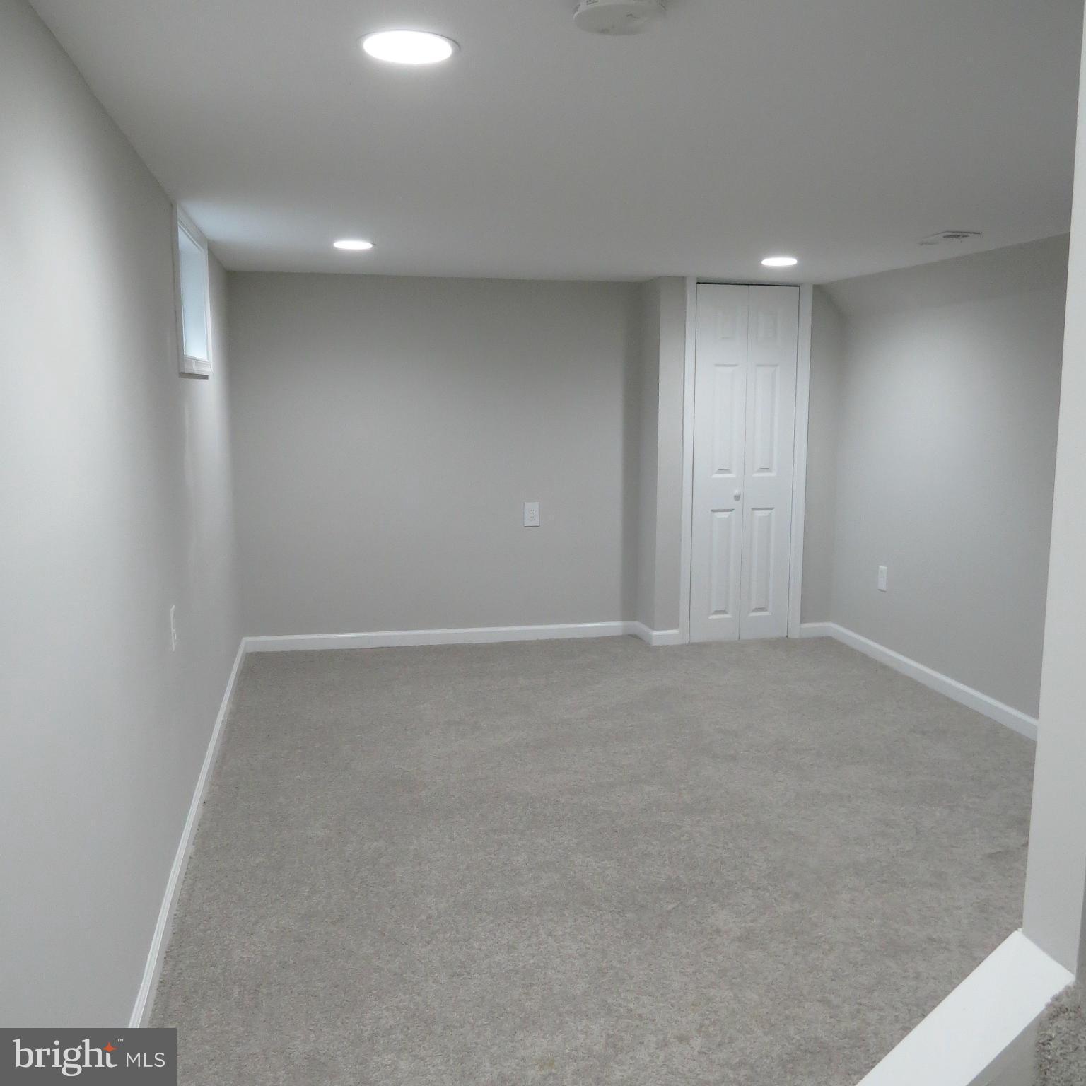 PINE TERRACE - Residential