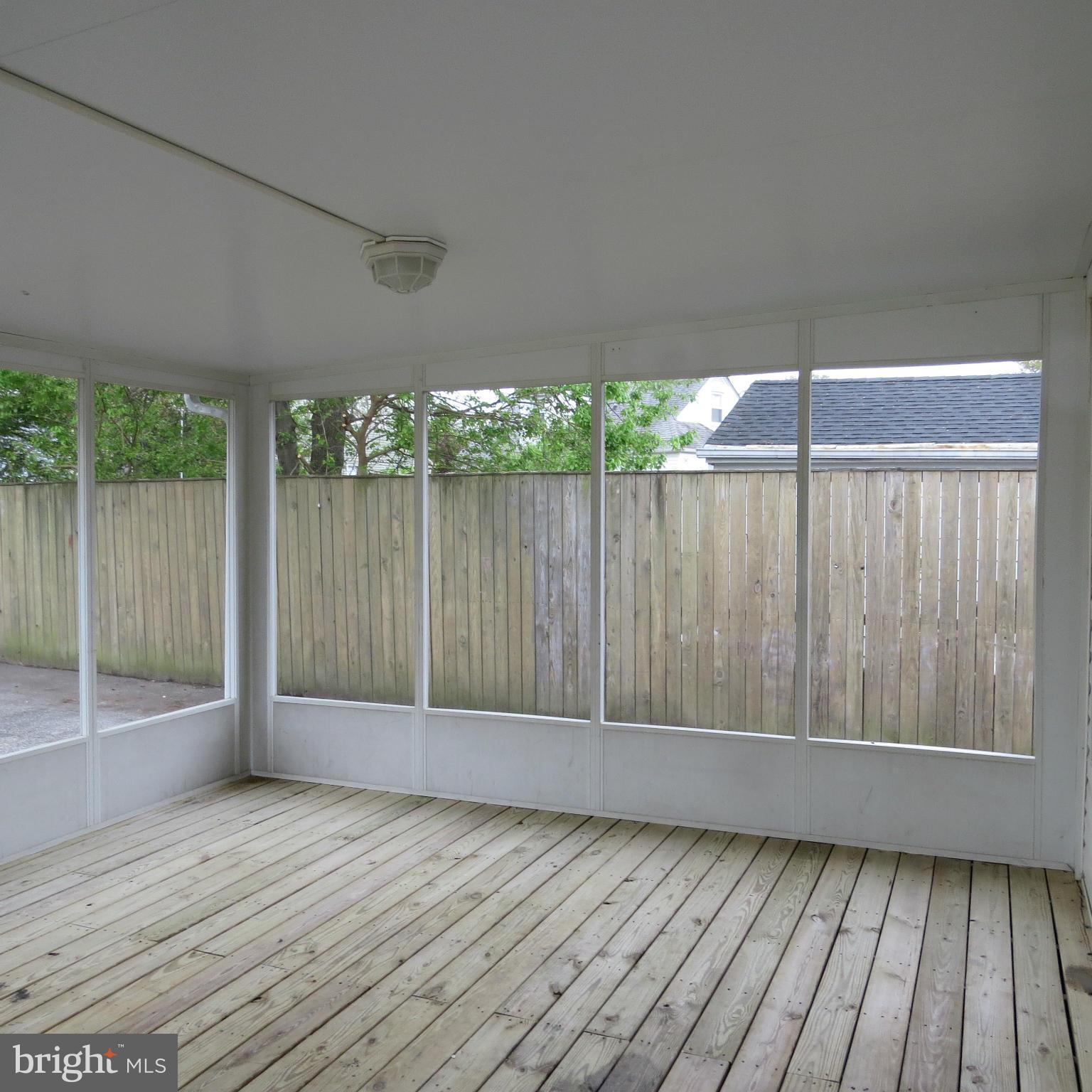 PINE TERRACE - Residential