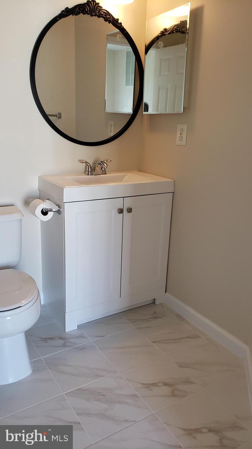 ASHBURN VILLAGE - Residential Lease