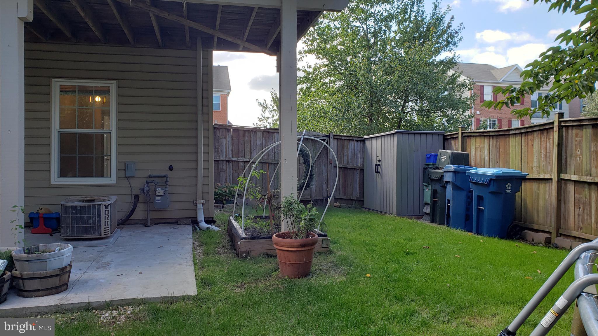 ASHBURN VILLAGE - Residential Lease