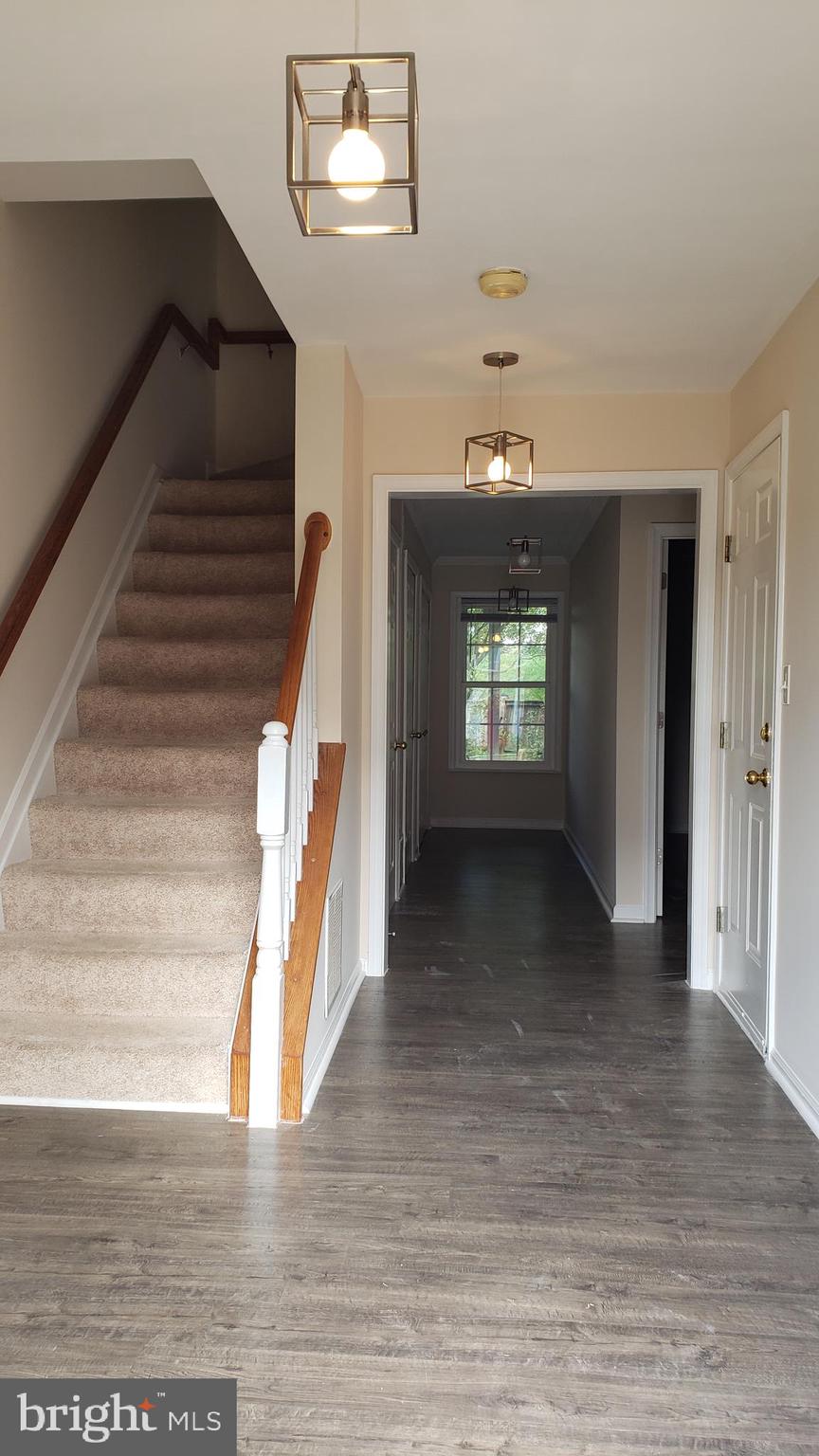 ASHBURN VILLAGE - Residential Lease