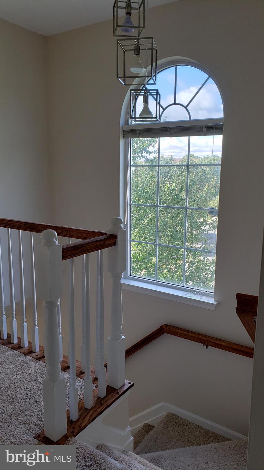 ASHBURN VILLAGE - Residential Lease