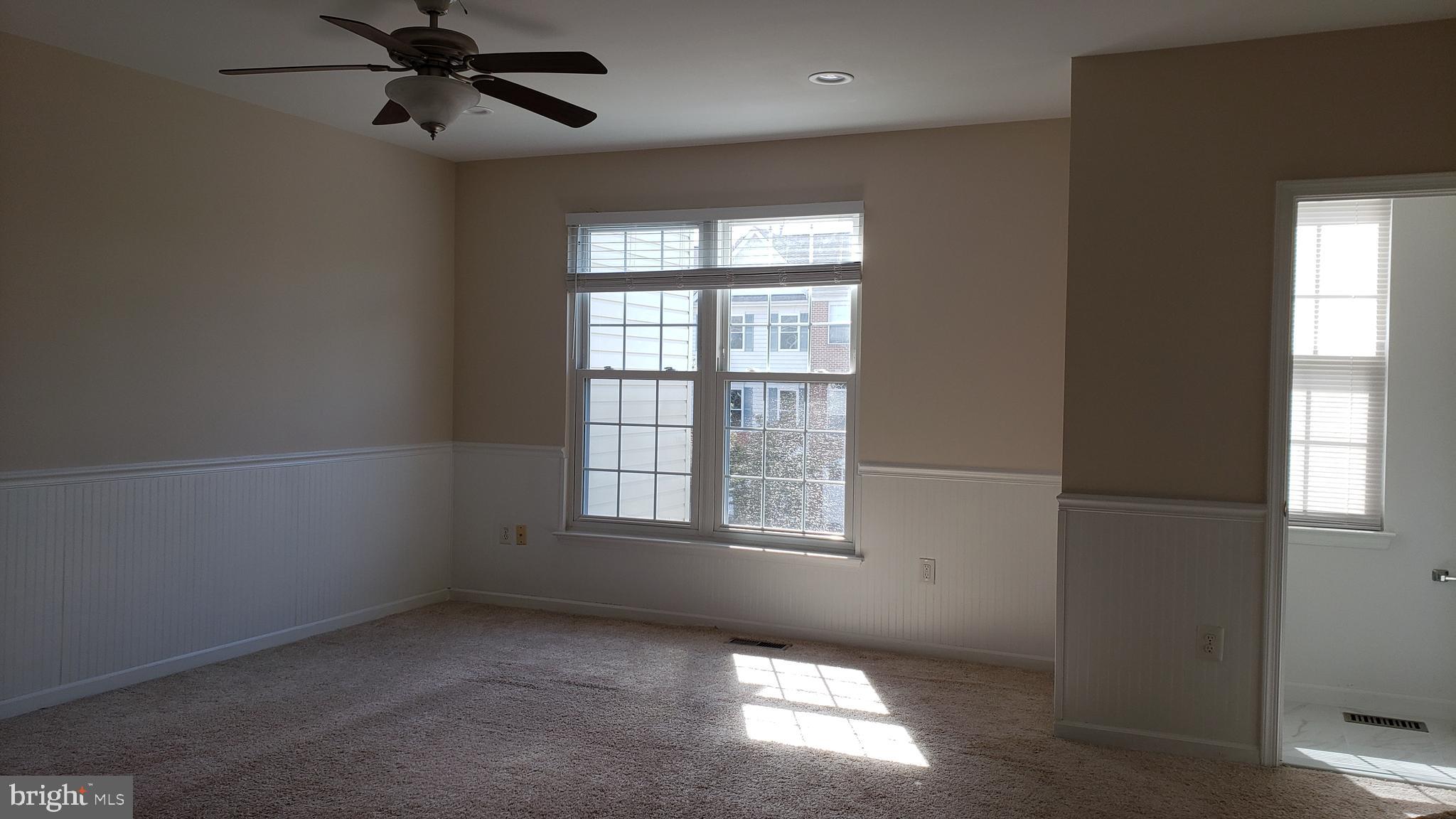 ASHBURN VILLAGE - Residential Lease